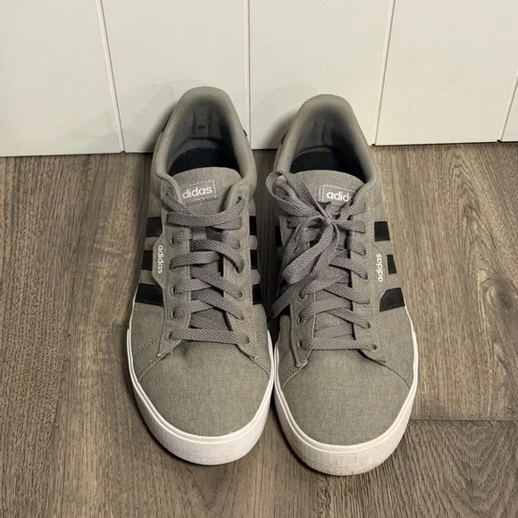 Adidas Classic Gray Sneakers with Black Stripes - Picture 3 of 7